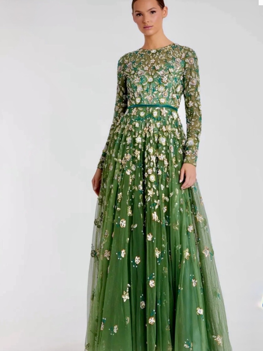 Embellished Green Long-Sleeve Tulle Evening Gown